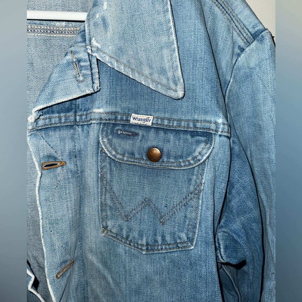 Wrangler Distressed Men's Denim Jacket